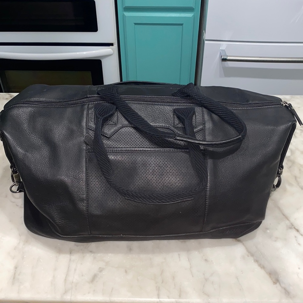 Bugatti Genuine Leather Bag Columbia